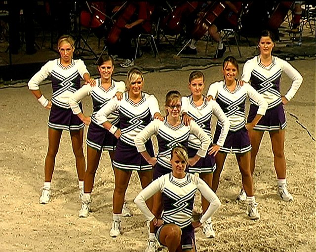 Fußballkonzert: Cheerleader